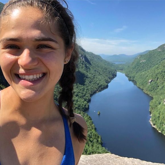 Meet your Posher, Jessica - Picture 1 of 1